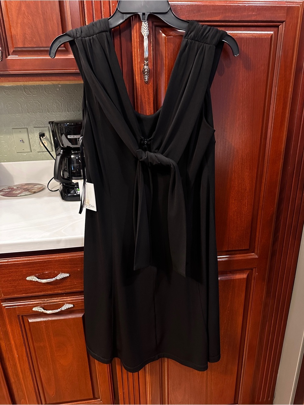 Price firm! Calvin Klein measures size medium stunning dress! - Picture 2 of 7